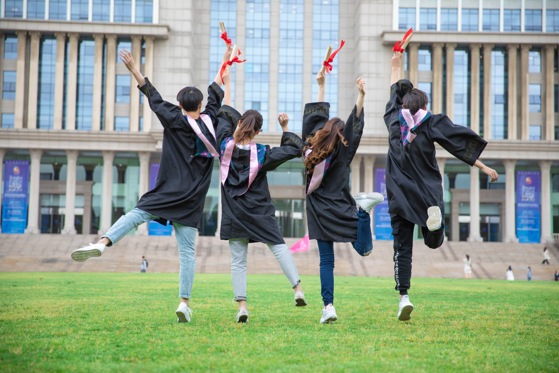 香港一年制硕士值得读吗？学历是国家承认的吗？