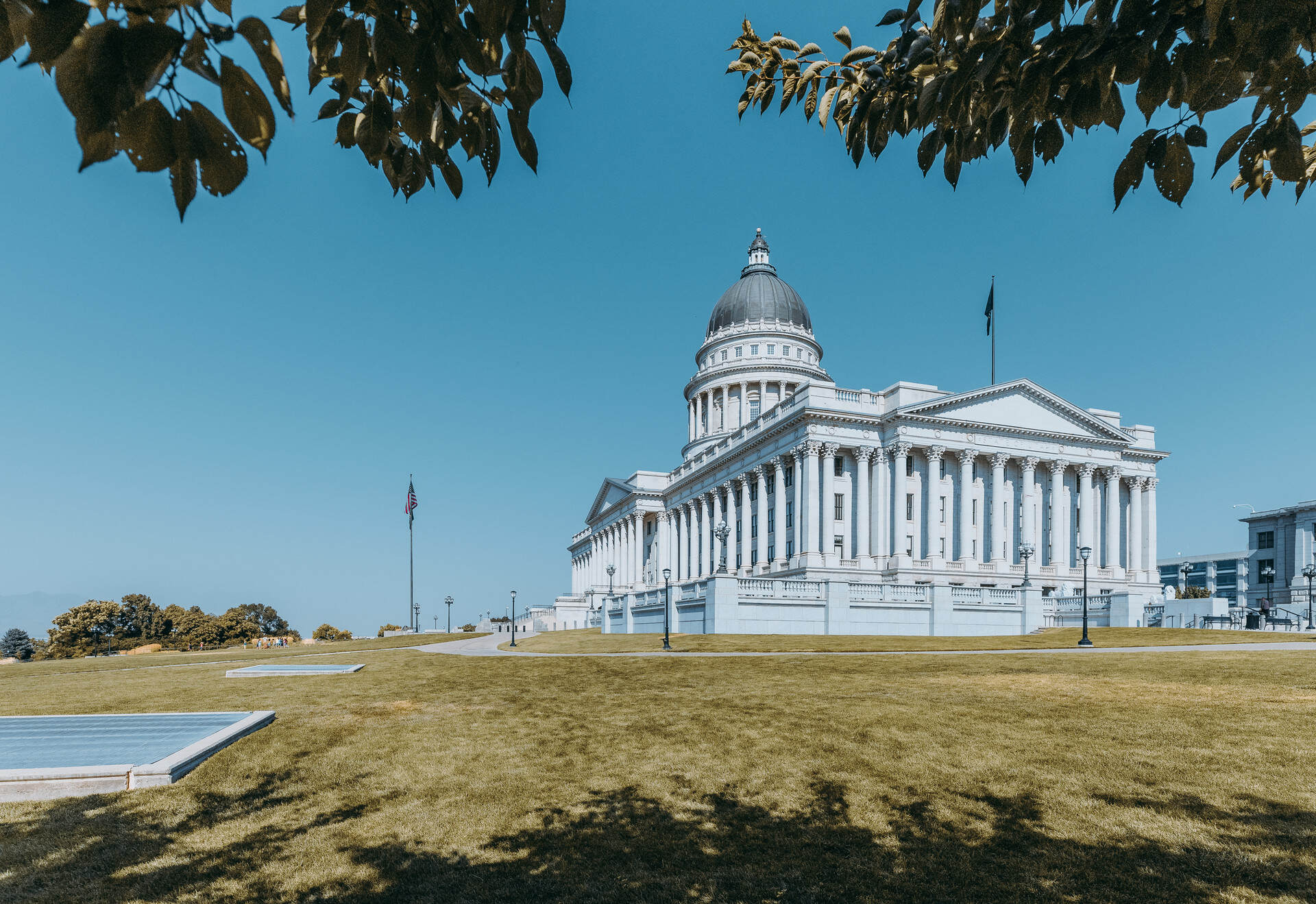 EB-5史上最大降费新规发布，新政细则深度解读！