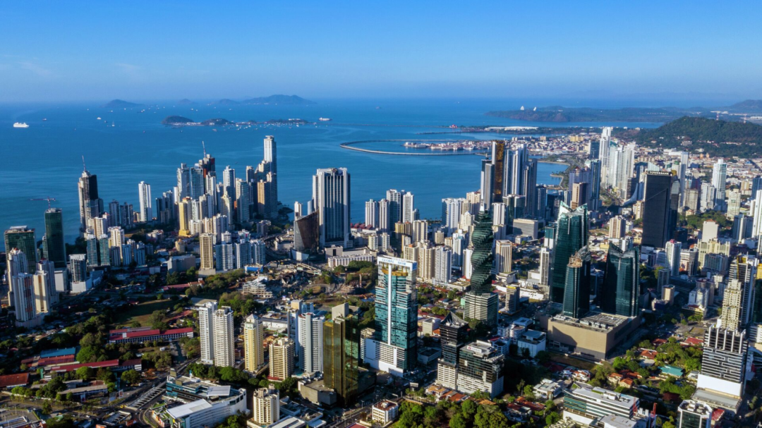 不用千万投资，如何用30万美金撬动美国、西班牙身份？