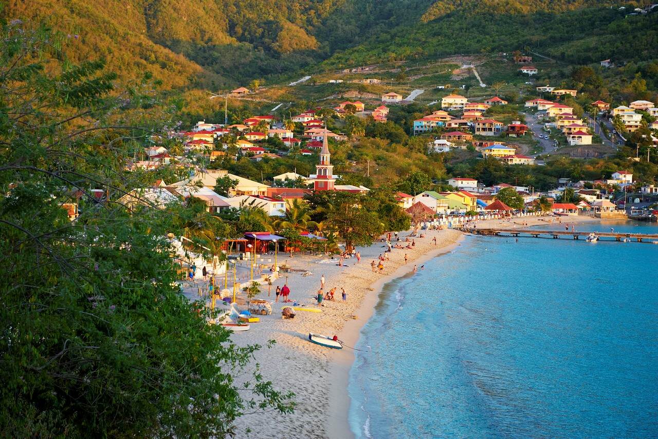 绕开美国签证壁垒，这本护照是高净值家庭优选之一