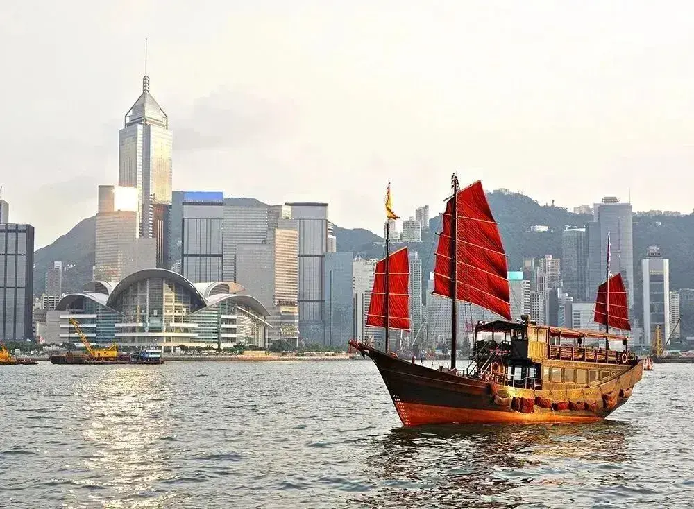 2026 香港身份续签新规解读:续签时间节点与核心材料清单一览